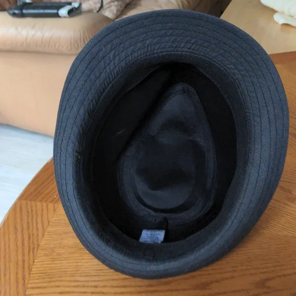 Hat - Picture 2 of 3